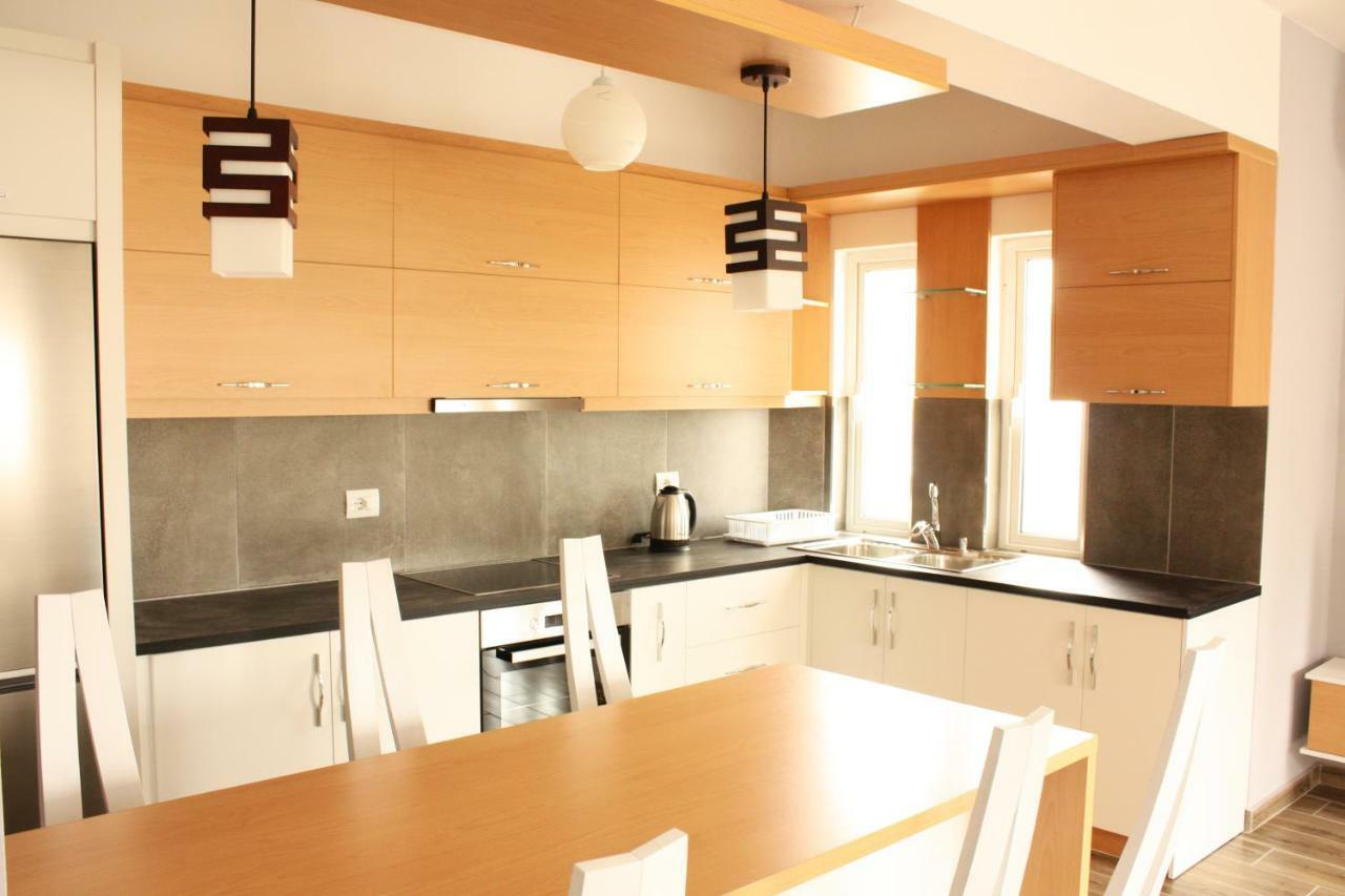 סרנדה Alexandra'S Apartments מראה חיצוני תמונה