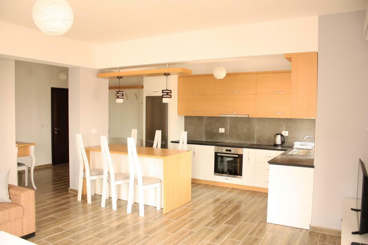 סרנדה Alexandra'S Apartments מראה חיצוני תמונה