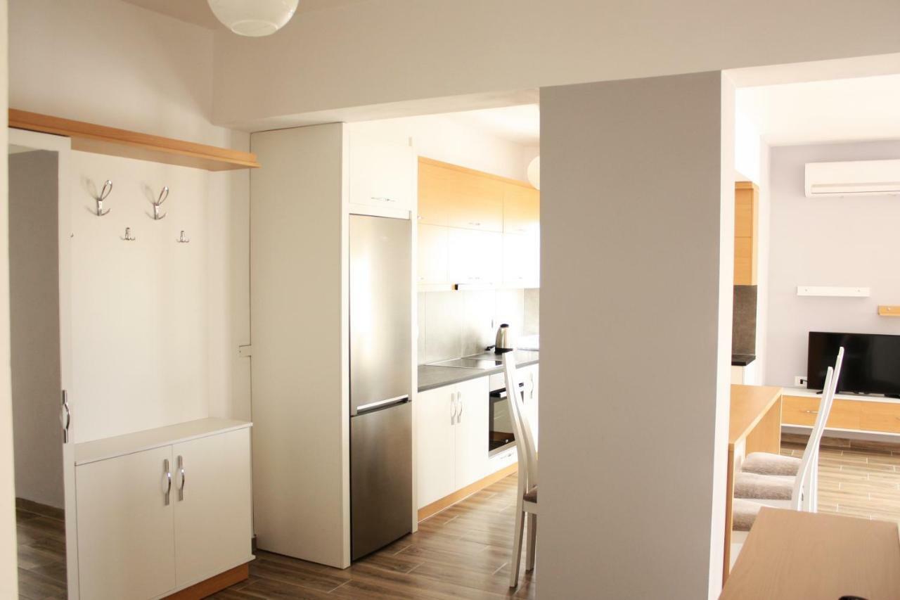 סרנדה Alexandra'S Apartments מראה חיצוני תמונה