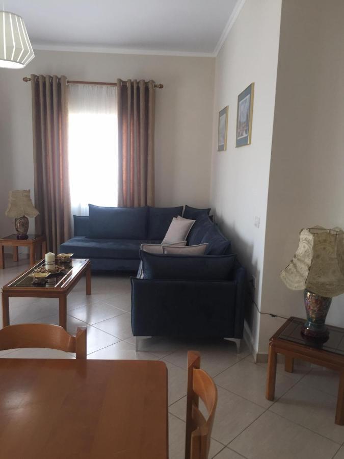 סרנדה Alexandra'S Apartments מראה חיצוני תמונה