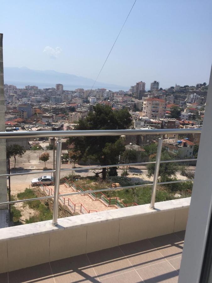 סרנדה Alexandra'S Apartments מראה חיצוני תמונה